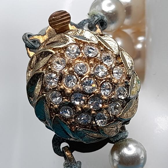 Vintage Glass Pearl Bracelet, Rhinestone Clasp, 1950s Jewelry - Picture 5 of 10